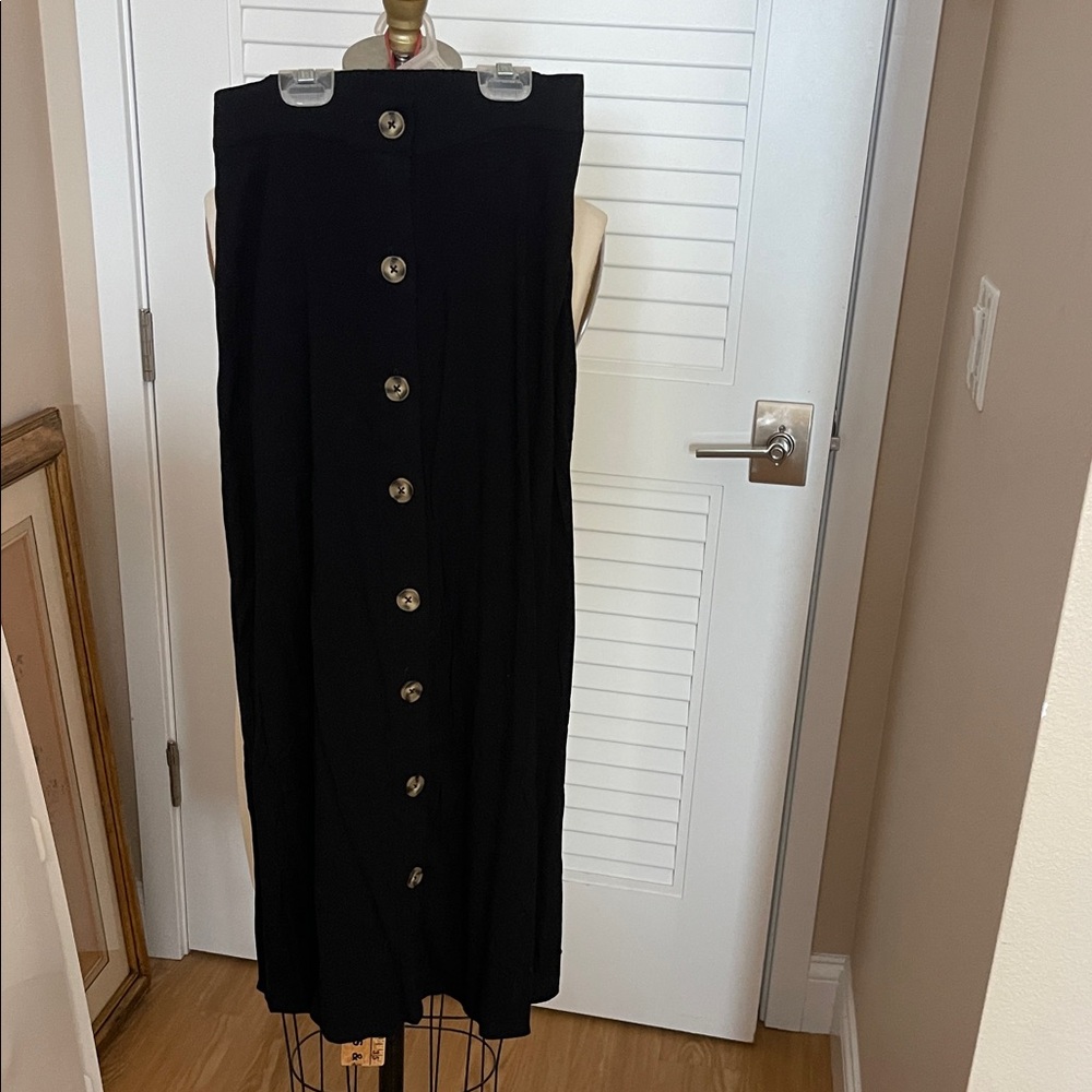 Market & Spruce Charcoal Skirt